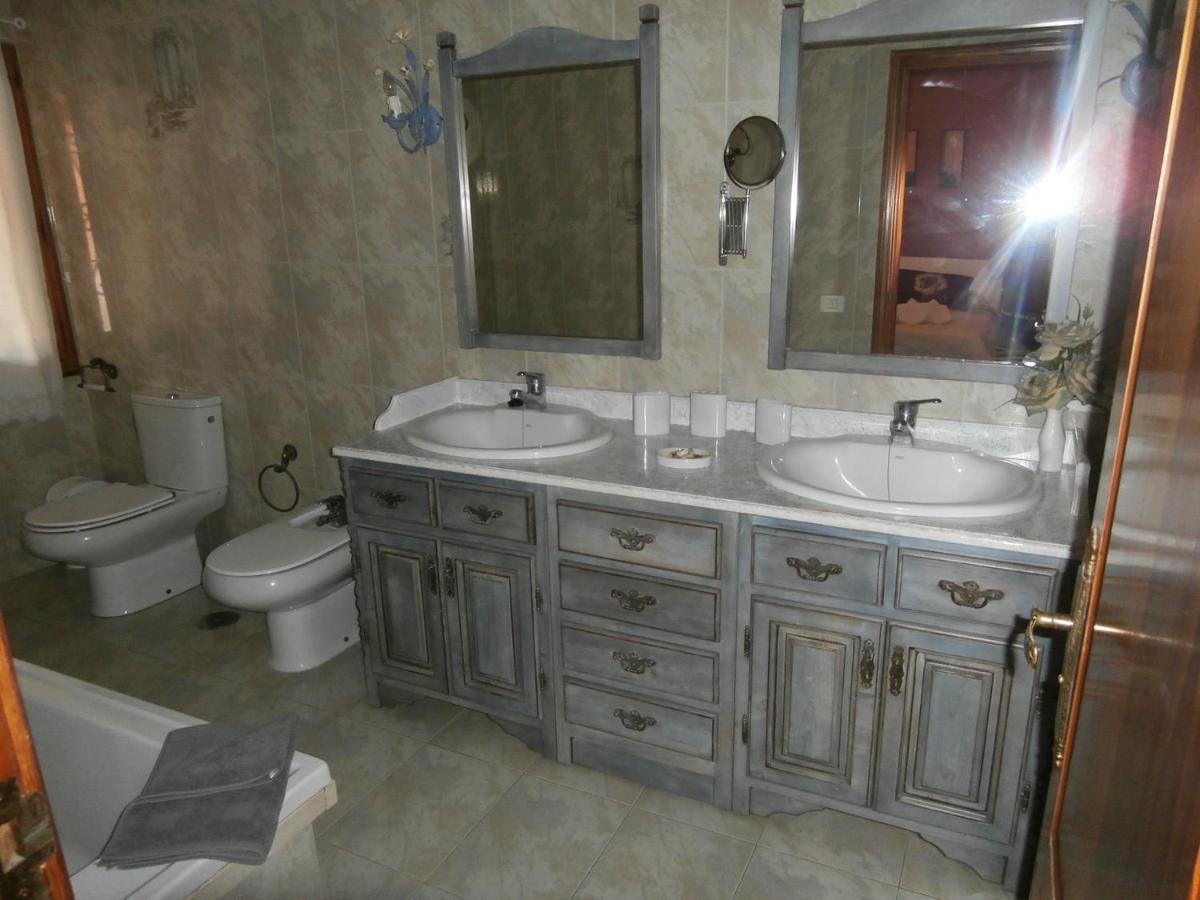 Vivienda Vacacional Floratere อาโรนา ภายนอก รูปภาพ