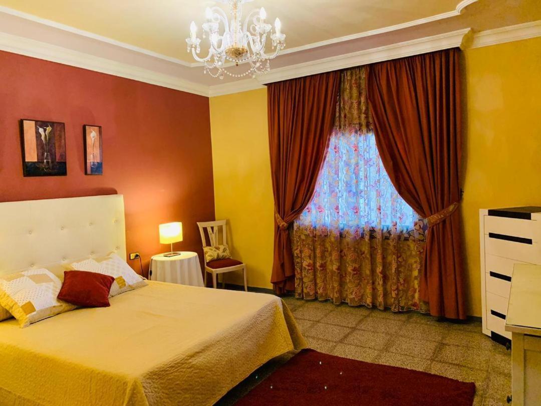 Vivienda Vacacional Floratere อาโรนา ภายนอก รูปภาพ