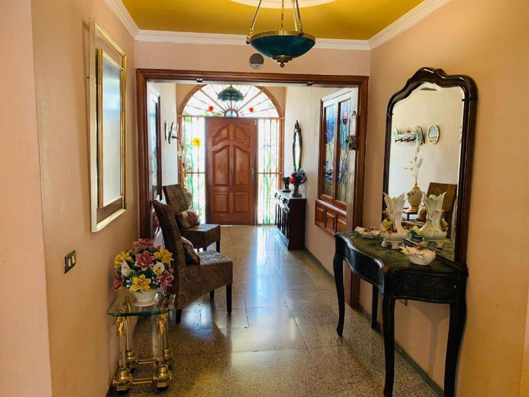 Vivienda Vacacional Floratere อาโรนา ภายนอก รูปภาพ