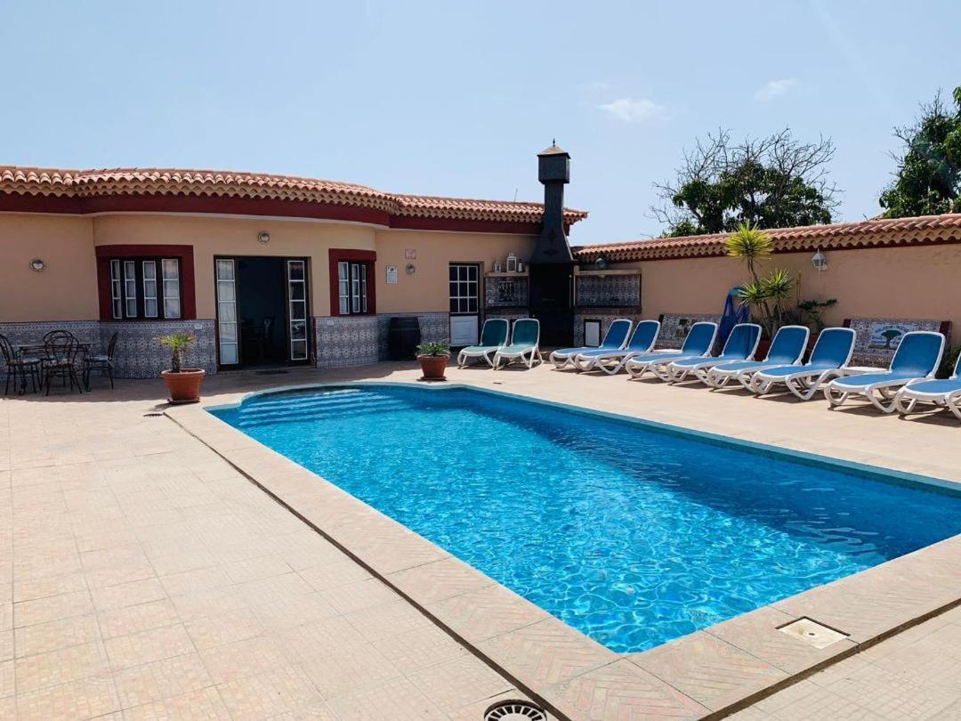 Vivienda Vacacional Floratere อาโรนา ภายนอก รูปภาพ
