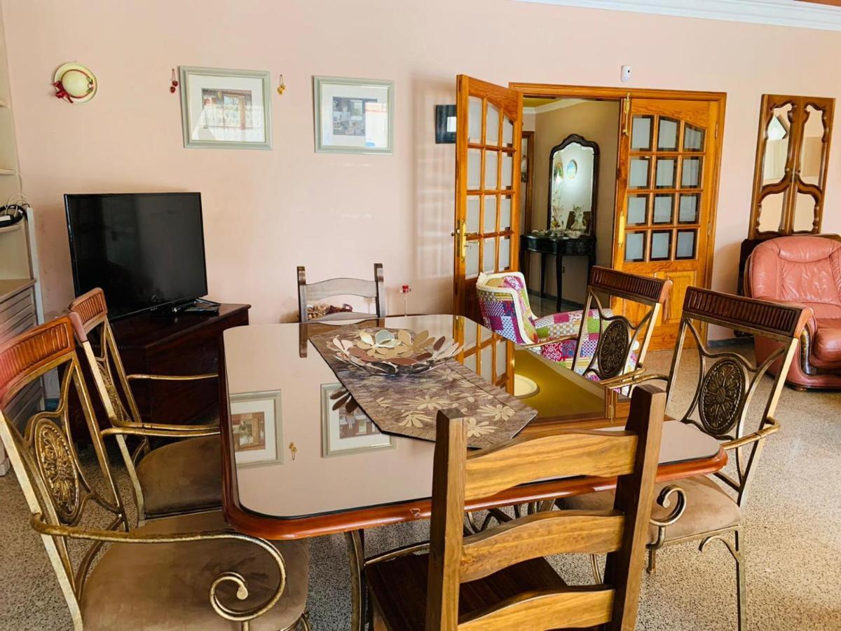 Vivienda Vacacional Floratere อาโรนา ภายนอก รูปภาพ